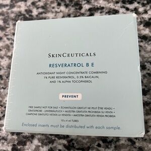 SkinCeuticals Resveratrol B E Antioxidant Night Concentrate